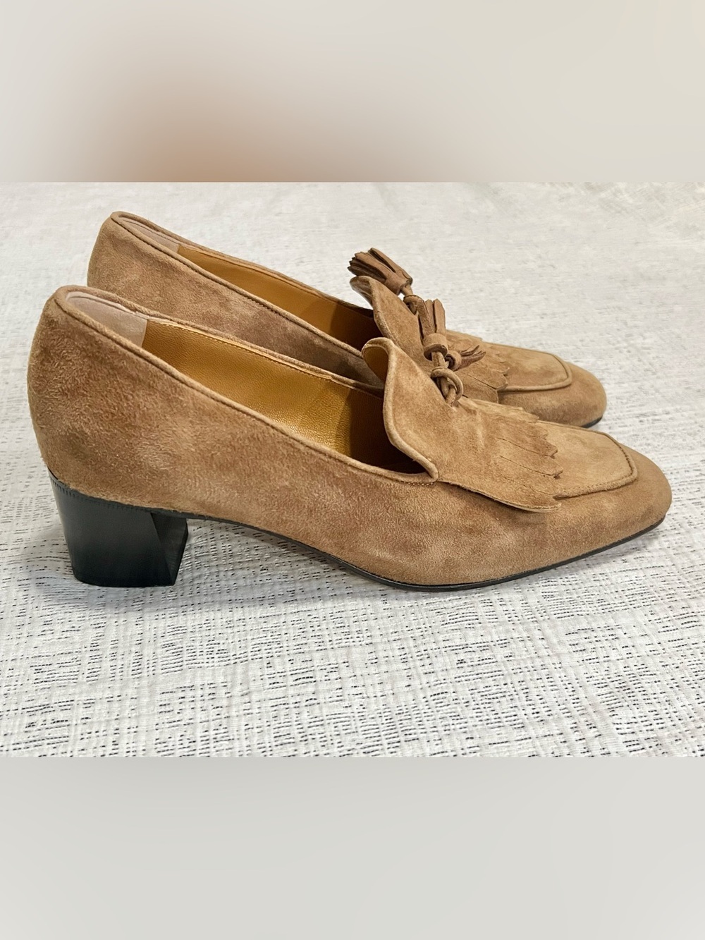 ANN MASHBURN Italian Suede Tassel Block Heel Camel Size 38 Made in Italy
